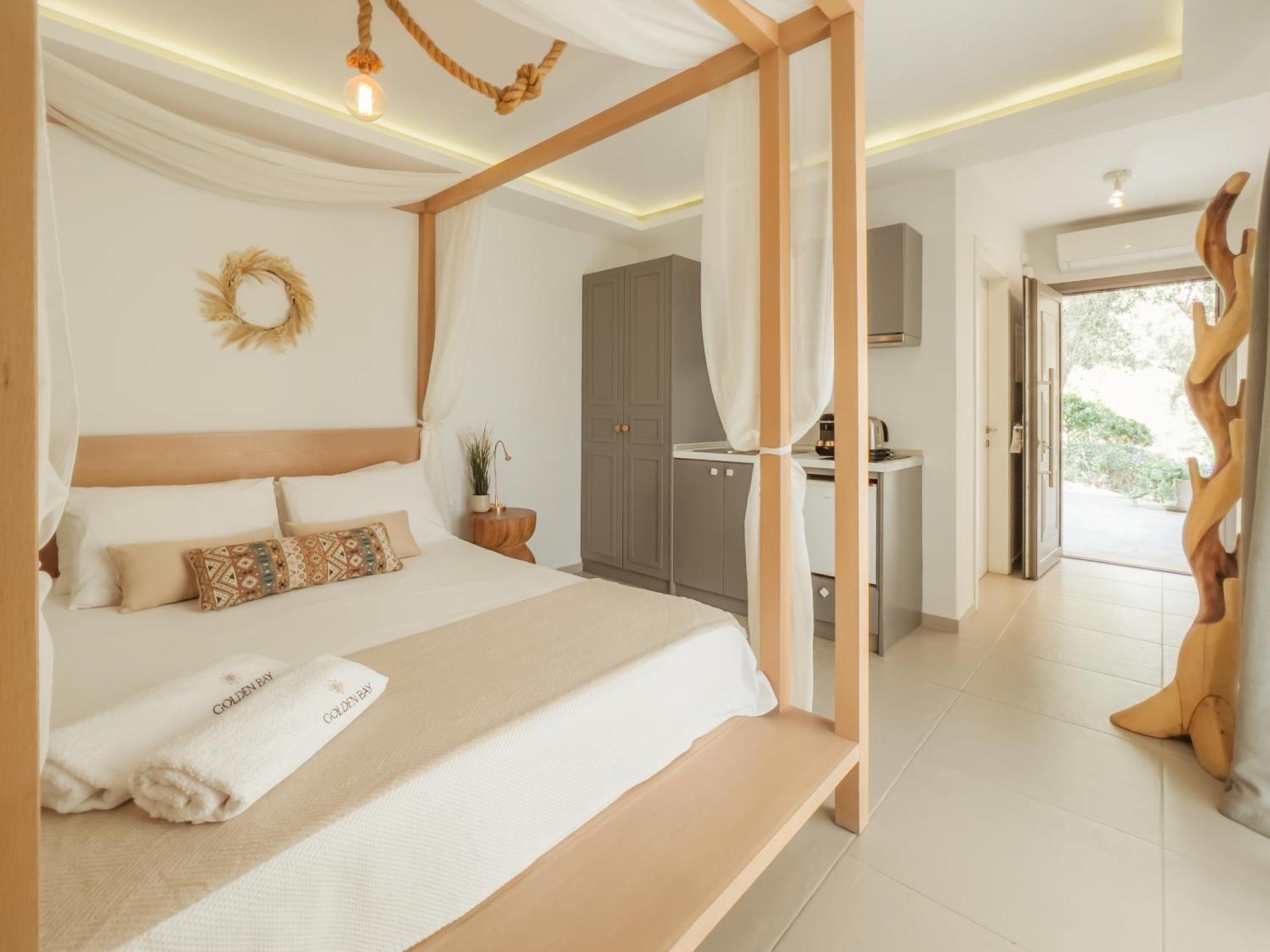 Golden Bay Suites&maisonettes * Parga