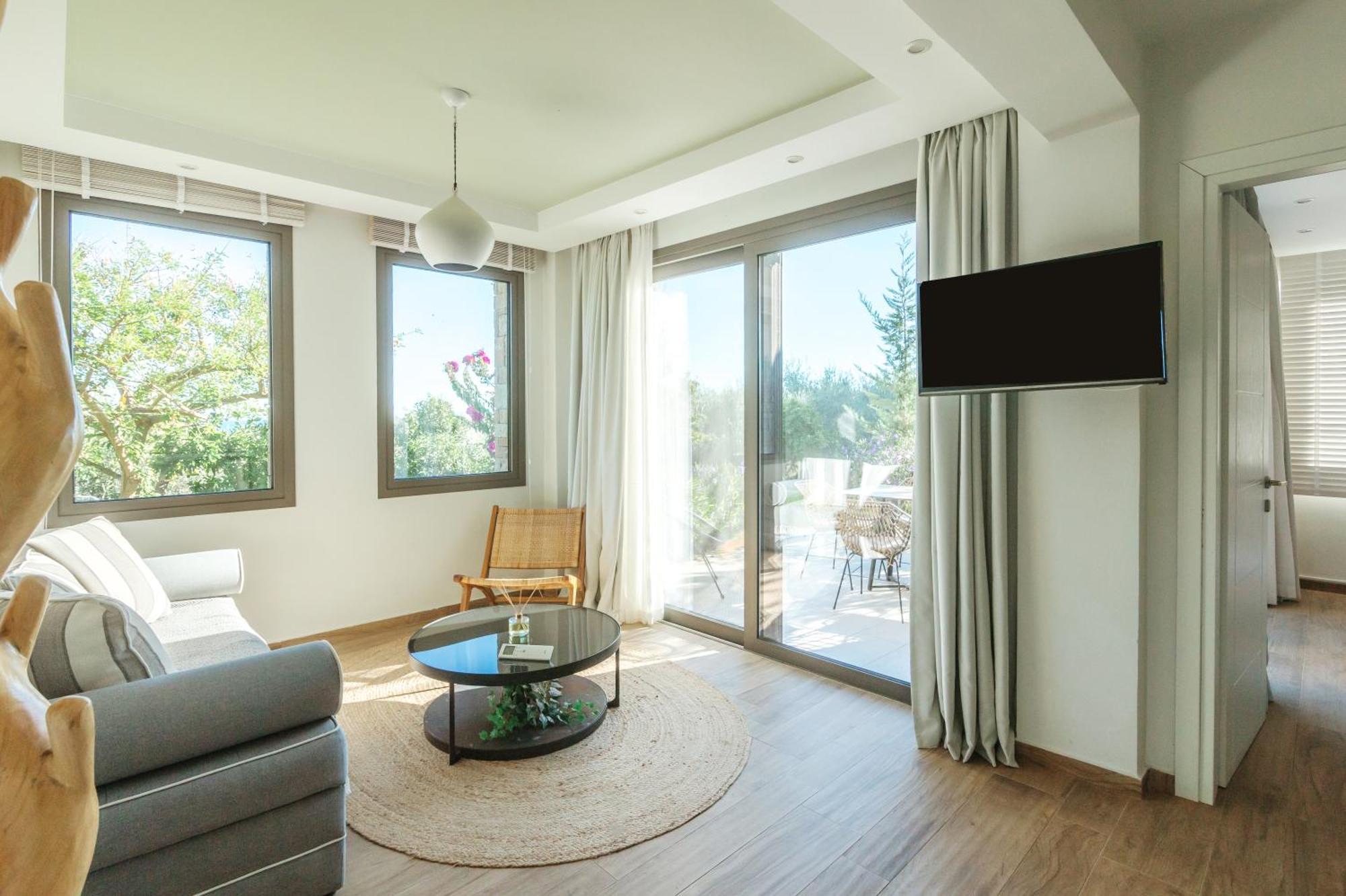 Golden Bay & Maisonettes * Parga