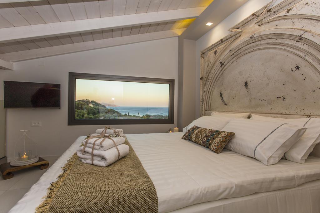 Golden Bay Suites&maisonettes